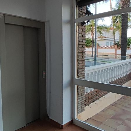 Apartmán Apartamento Omega Ll Torremolinos Exteriér fotografie
