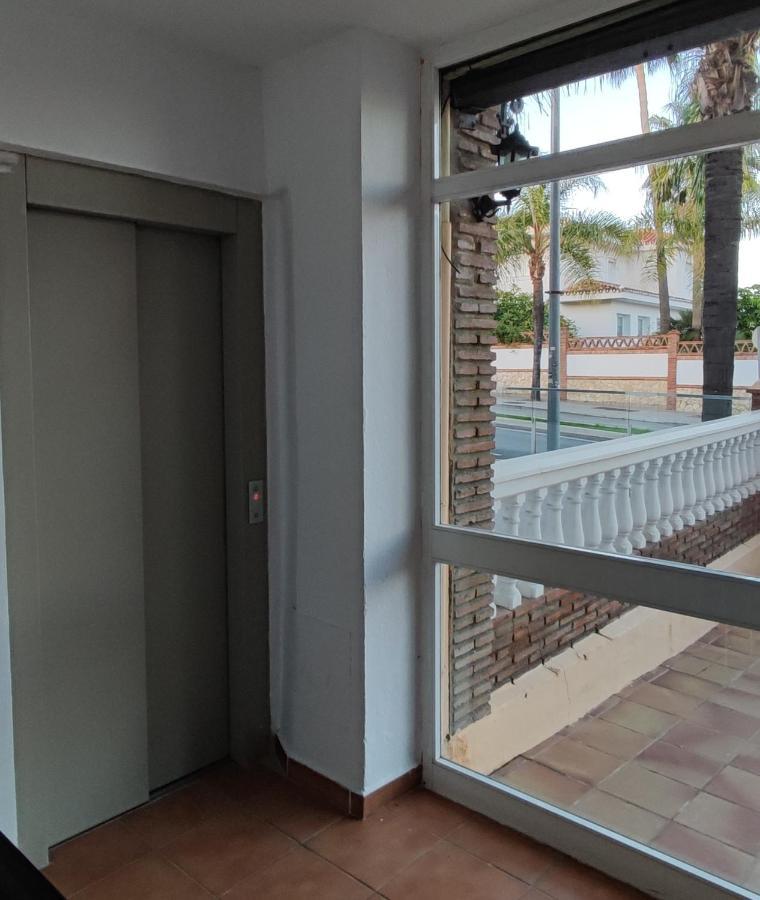 Apartmán Apartamento Omega Ll Torremolinos Exteriér fotografie