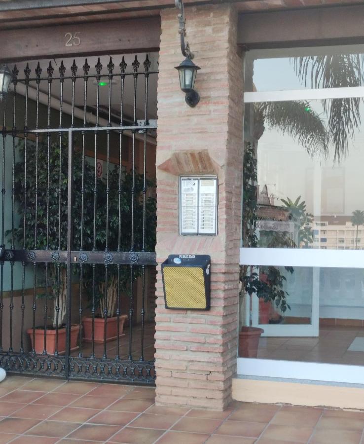 Apartmán Apartamento Omega Ll Torremolinos Exteriér fotografie